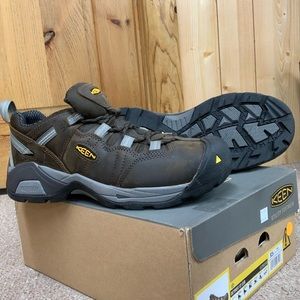 New In Box Keen Men’s Steel Toe Shoes - Size 9.5D - Retail $174.95